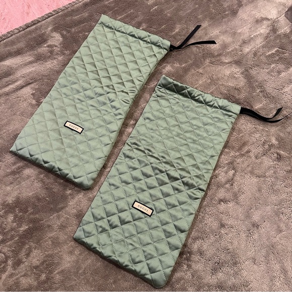 Gucci Quilted Green Pouches - Picture 2 of 6